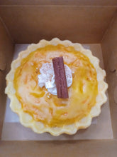 Load image into Gallery viewer, Dessert and Drink Candles. Soy Blend & Gel Wax Candles