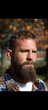 Load image into Gallery viewer, Beard conditioning and thickening Oil