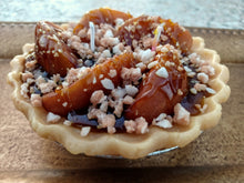 Load image into Gallery viewer, Dessert and Drink Candles. Soy Blend & Gel Wax Candles