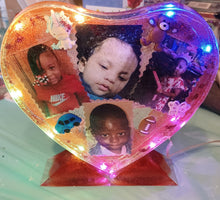 Load image into Gallery viewer, Memorial Resin Heart &amp; Square plaques and any occasion plaques
