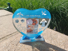 Load image into Gallery viewer, Memorial Resin Heart &amp; Square plaques and any occasion plaques
