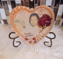 Load image into Gallery viewer, Memorial Resin Heart &amp; Square plaques and any occasion plaques
