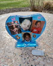 Load image into Gallery viewer, Memorial Resin Heart &amp; Square plaques and any occasion plaques
